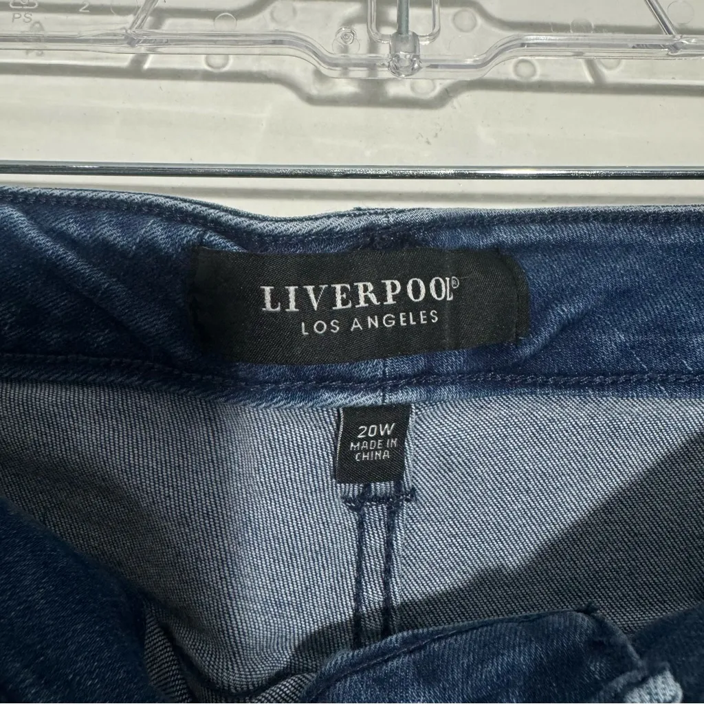 NWT Stitch Fix LIVERPOOL Charlie Crop with Wide Cuff in Berkeley Size 20W - Image 5