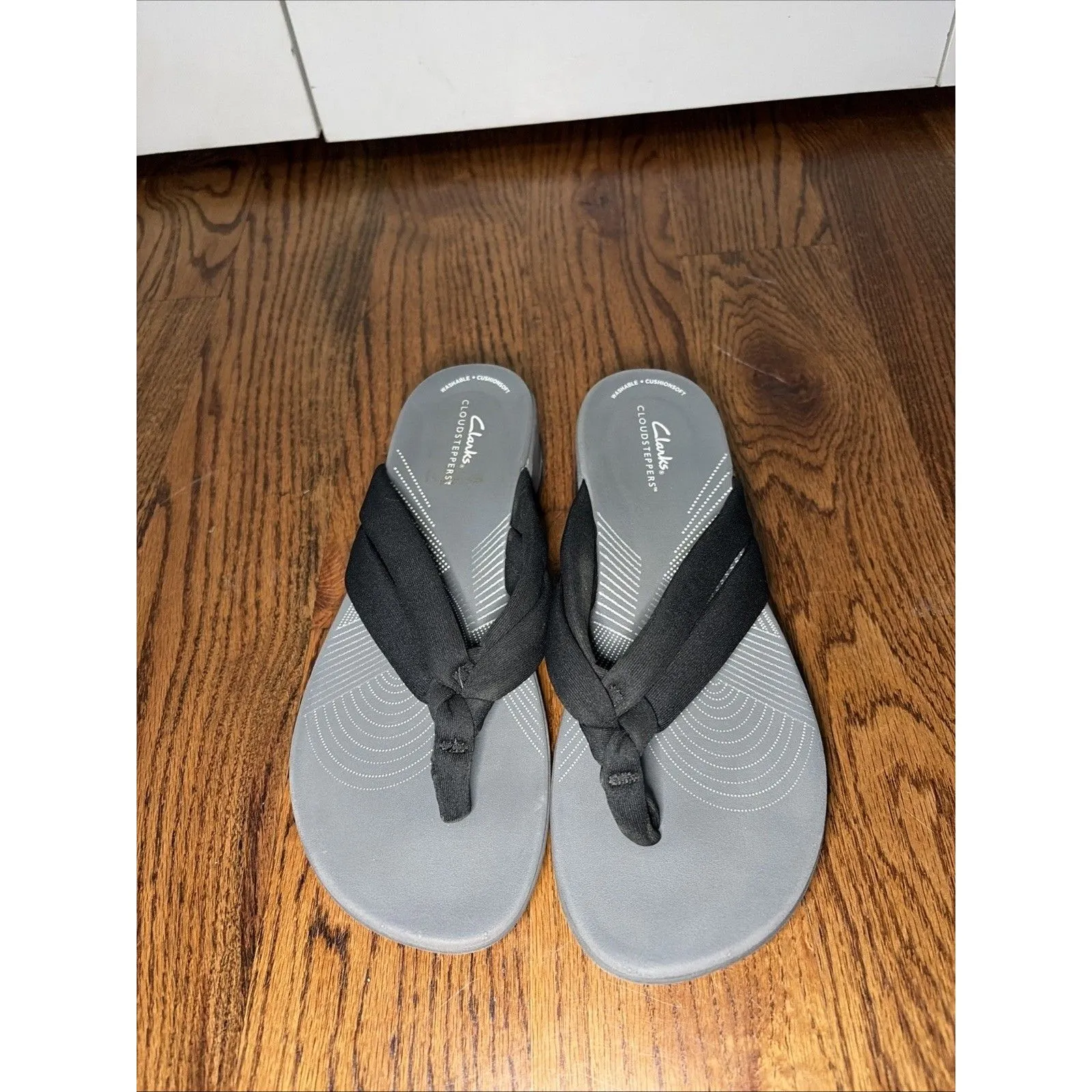 Clarks Women's Cloudsteppers Arla Thong Flip-Flop Wedge Sandals Size 10 BLACK - Image 2