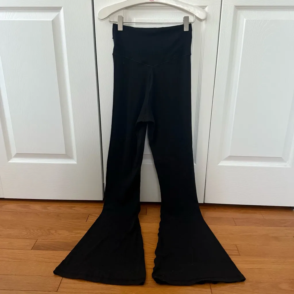 Aerie Real Me Hi-Rise Twist Flare Leggings in Black - Image 3