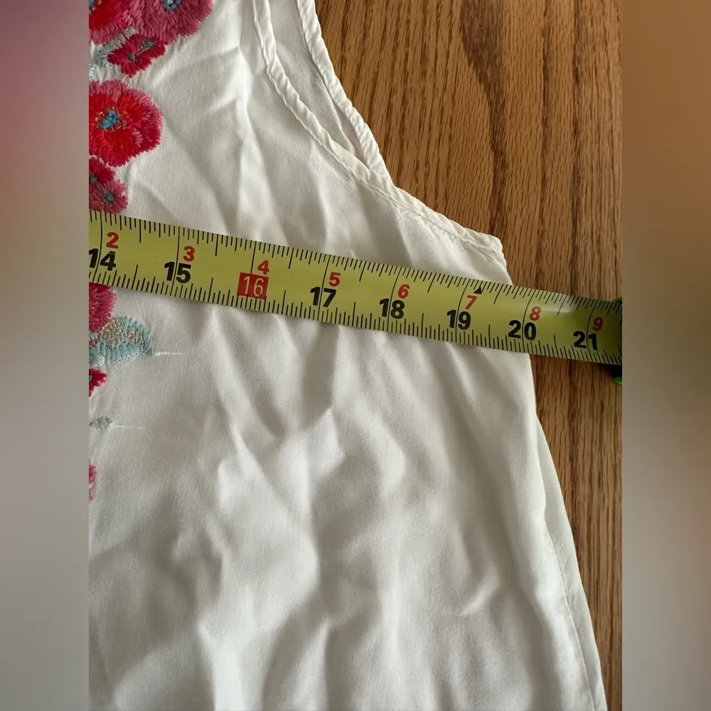 Garden Girl Embroidered Floral Red Blue Green Button Down Sleeveless White Top M Size M - Image 10