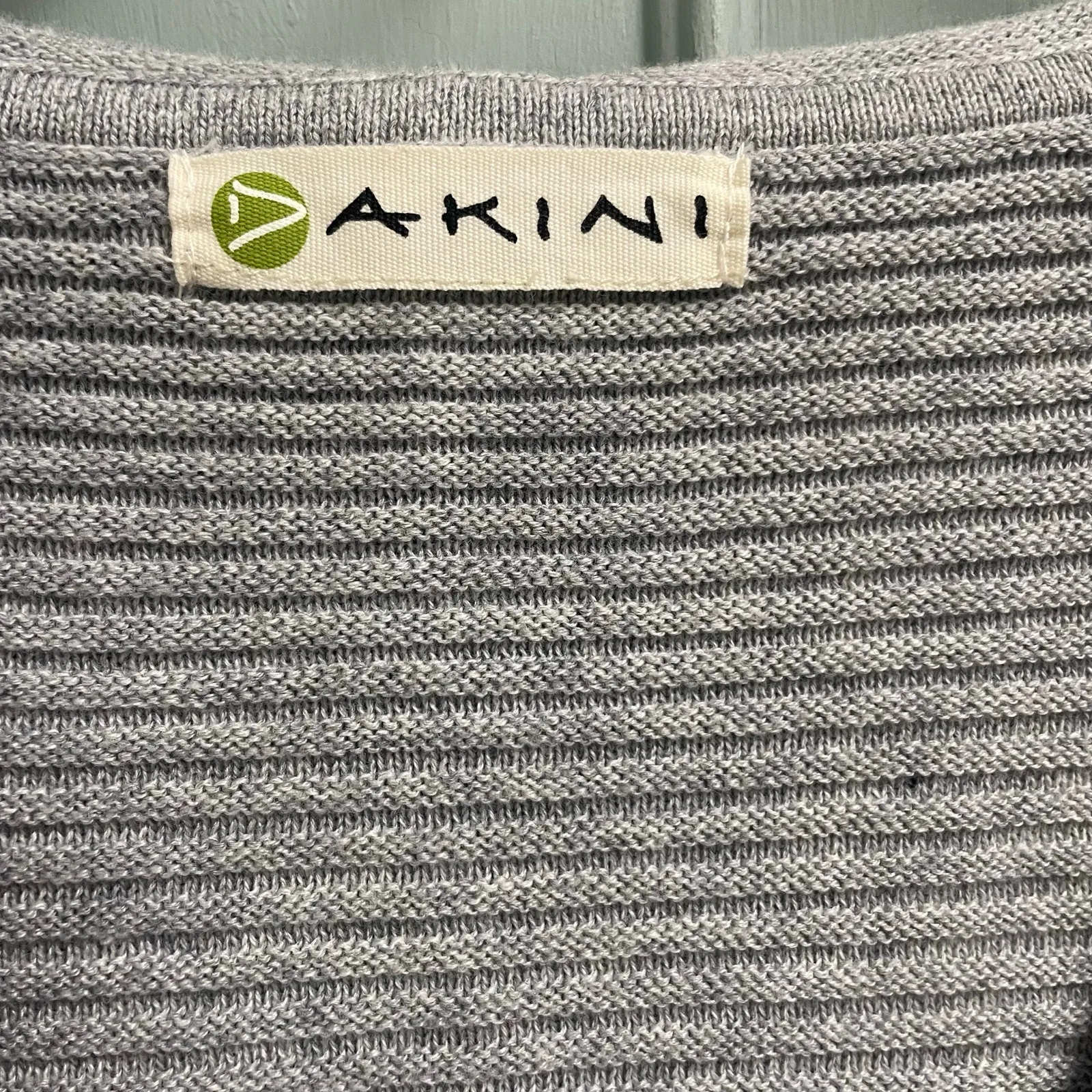 Akini Gray Ribbed Hooded Knit Sweater Pullover Size Medium Minimalist Casual - Image 2