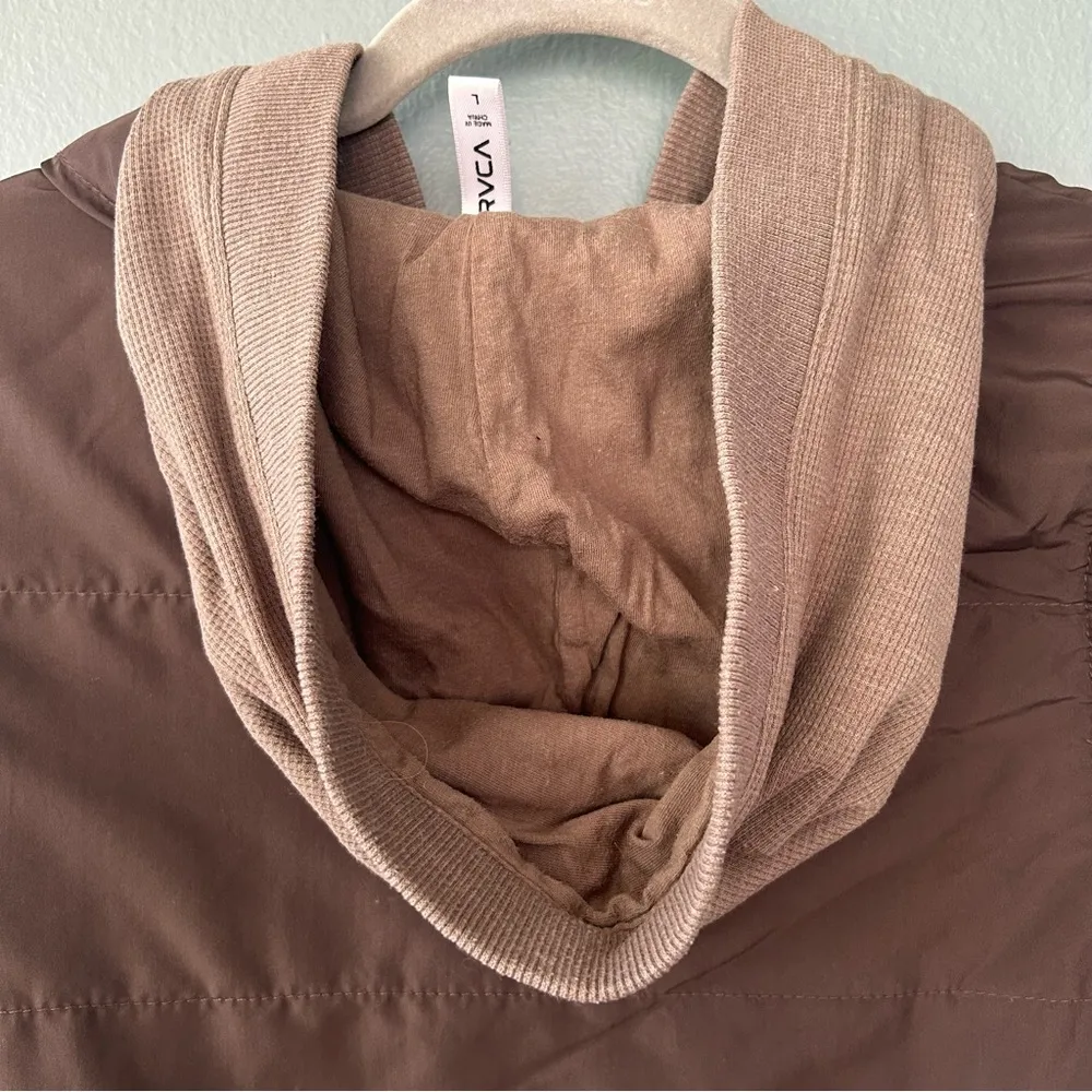 RVCA Jacket size Large - Image 8