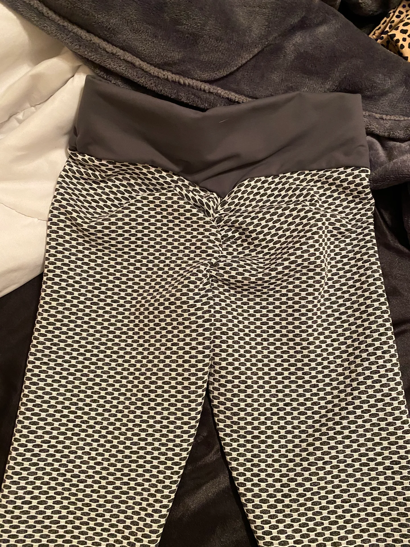 Amazon tik tok scrunch butt leggings  - Image 3