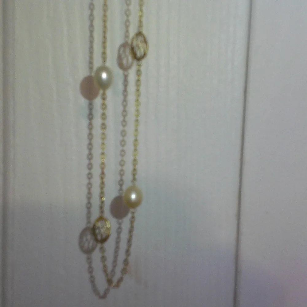 spiral curl pearl and gold earrings with matching necklace - Image 5