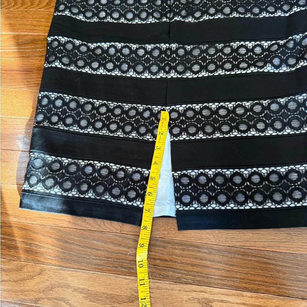 Elegant Black and White Women's Skirt - Image 4