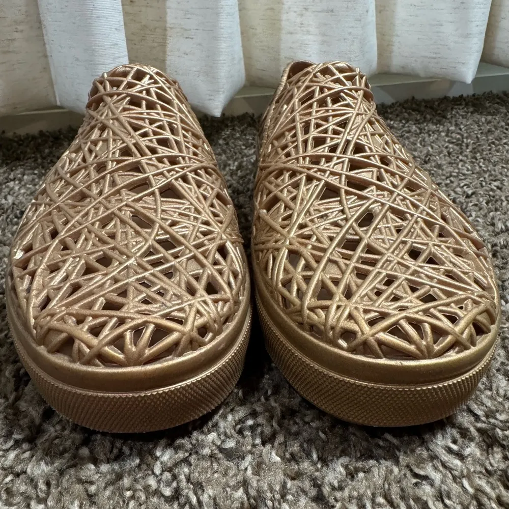 Melissa Campana gold / bronze platform slip-on sneaker, jelly style size 8 - Image 6