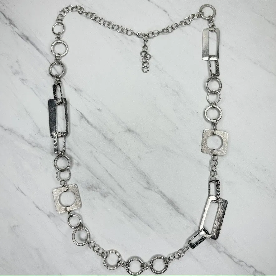 Chunky Geometric Silver Tone Necklace - Image 2