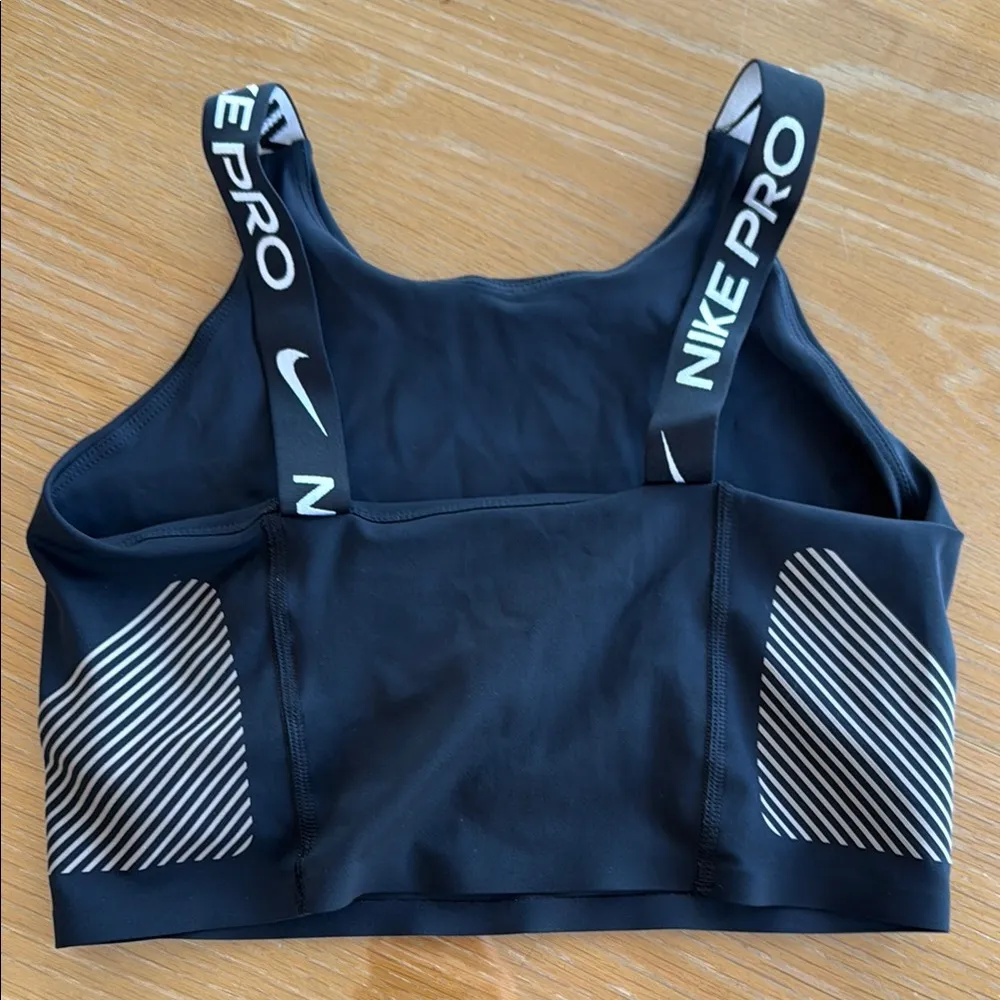 Nike Pro Dri-Fit Women's Black Sports Bra Size XS - Image 2