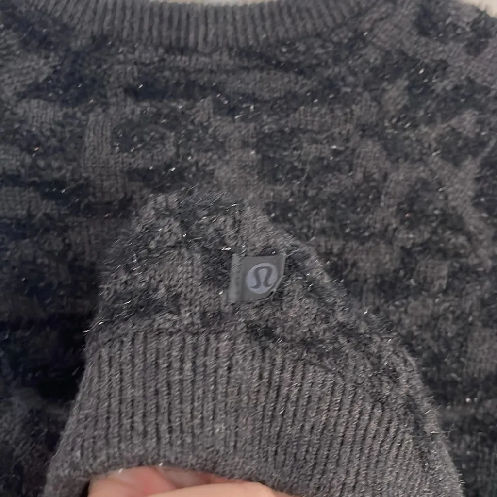 Lululemon  Wool- Blend Jacquard Sweater, Leopard Graphite Grey Black, size‎ S - Image 7