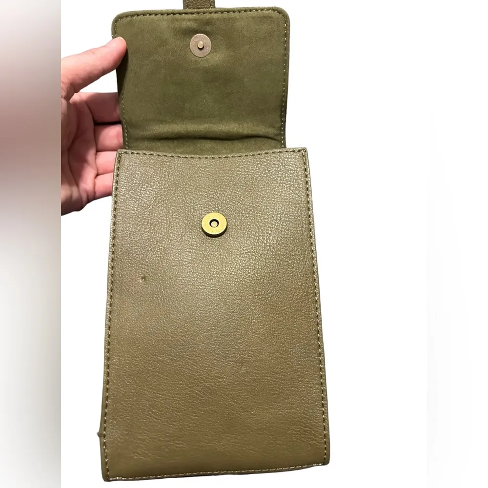 Anthropologie green belt bag nwt - Image 3