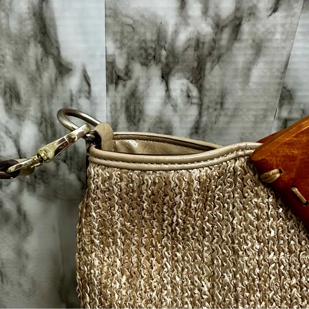 Chic Straw Raffia Woven Tote Wooden Handle Crossbody Strap Vacation Resort Wear Tan - Image 8