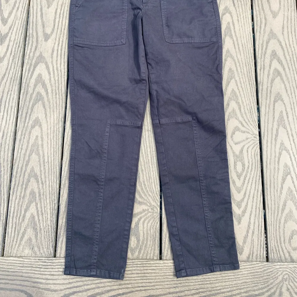 Banana Republic size 2 charcoal grey mid rise slim cargo pant - Image 4