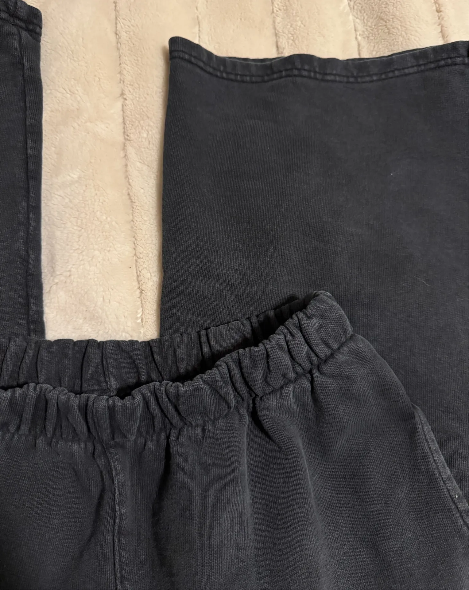 Brandy Melville Anastasia Sweatpants - Image 2