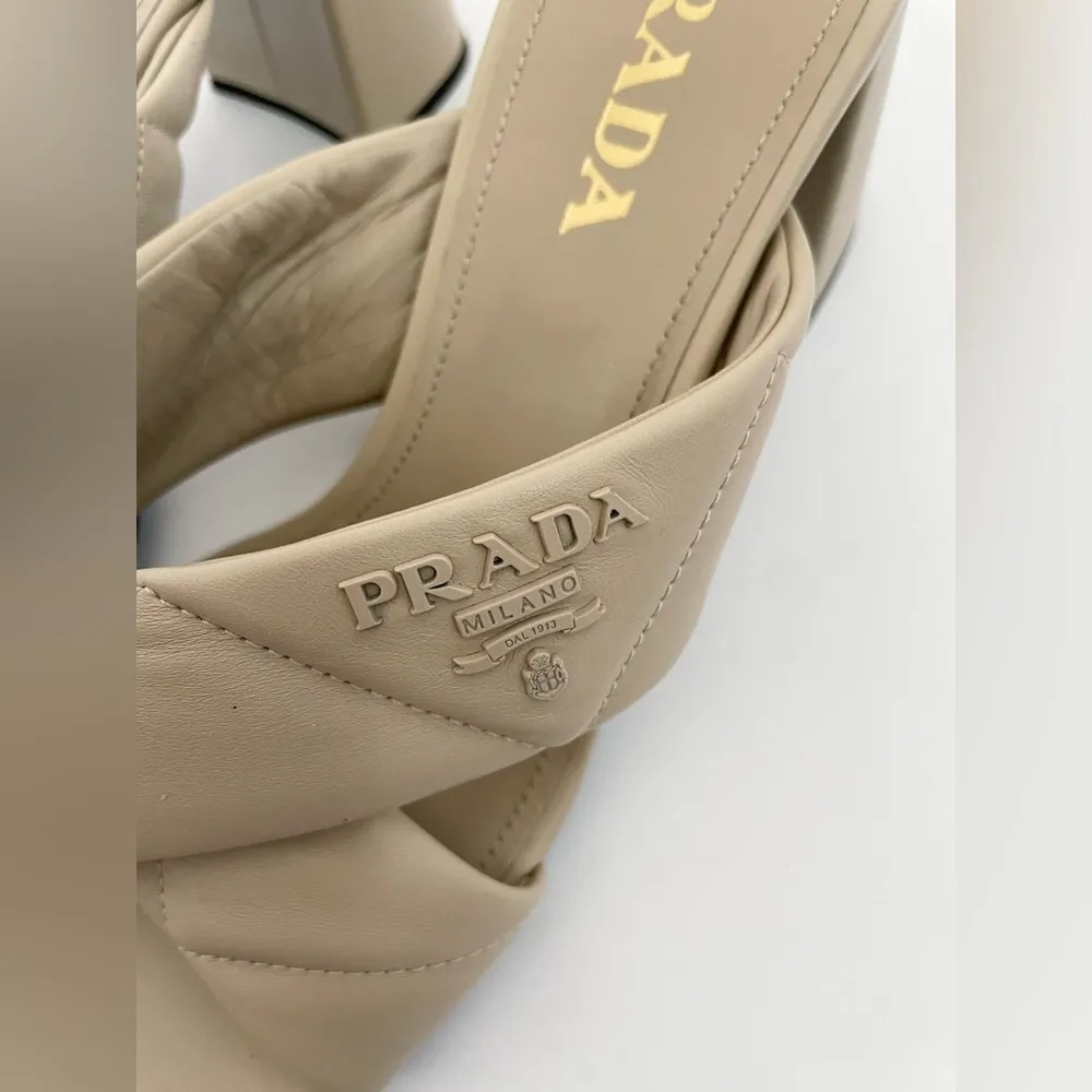 Prada Beige pebbled leather quilted criss cross 65mm block heel mules EU 40 - Image 4