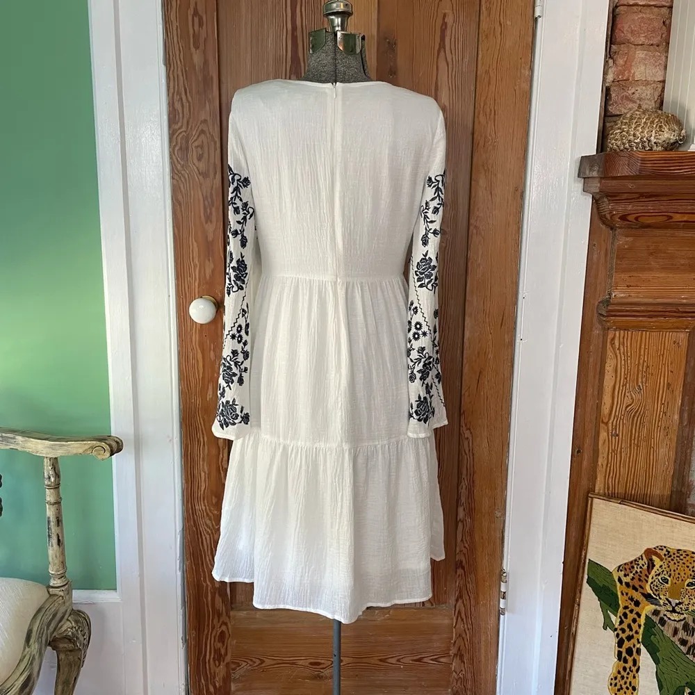 Stevie Hender White Etta Floral Embroidered Gauzy Boho Dress - Size Small - Image 7