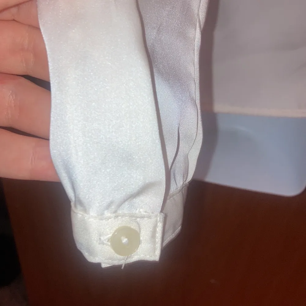 Cream Off White Liz Claiborne Button Down Shirt Size Small - Image 7