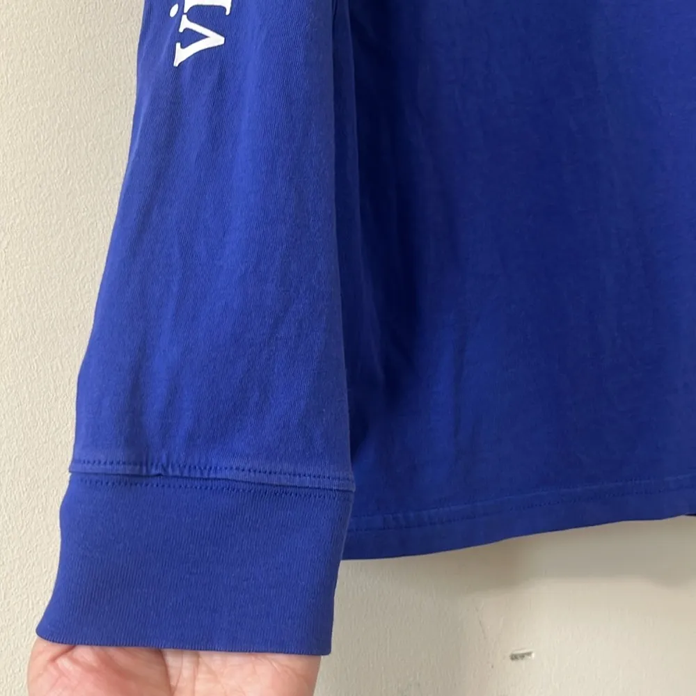 Vineyard Vines Vintage Whale Graphic Hoodie Blue White Size Small - Image 3