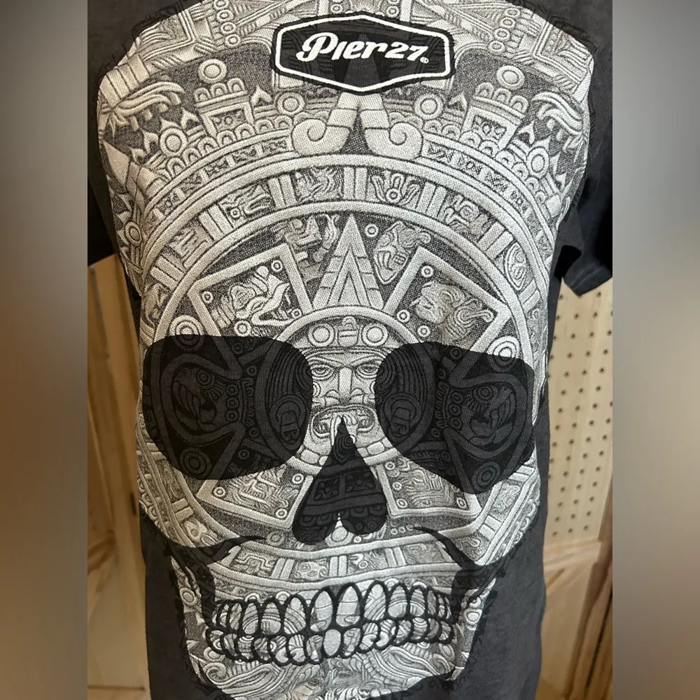 Pier 27 Cancun Riviera Maya Skull Tee Top Shirt Sparkle Graphic Med NWT Gray - Image 2