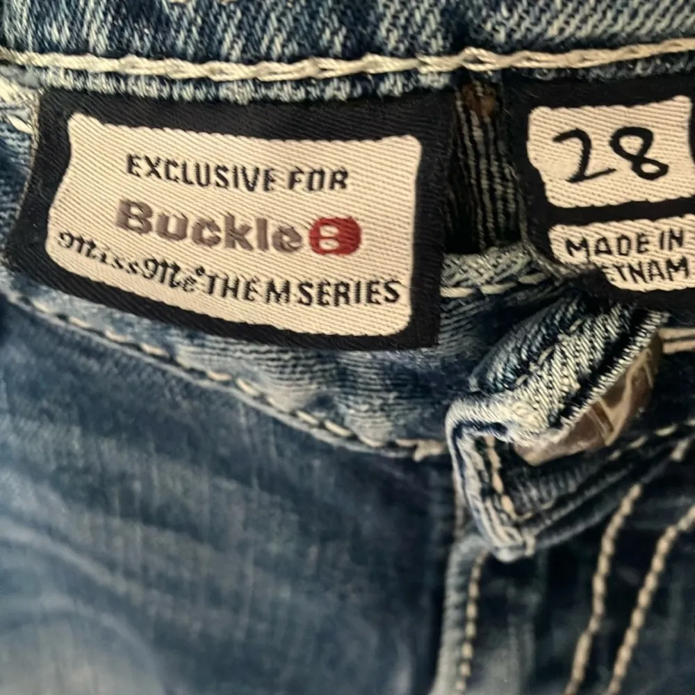 Miss Me: Tulip Color (X1019ER) Distressed Blue Jeans- Easy Boot- 28 - Image 4