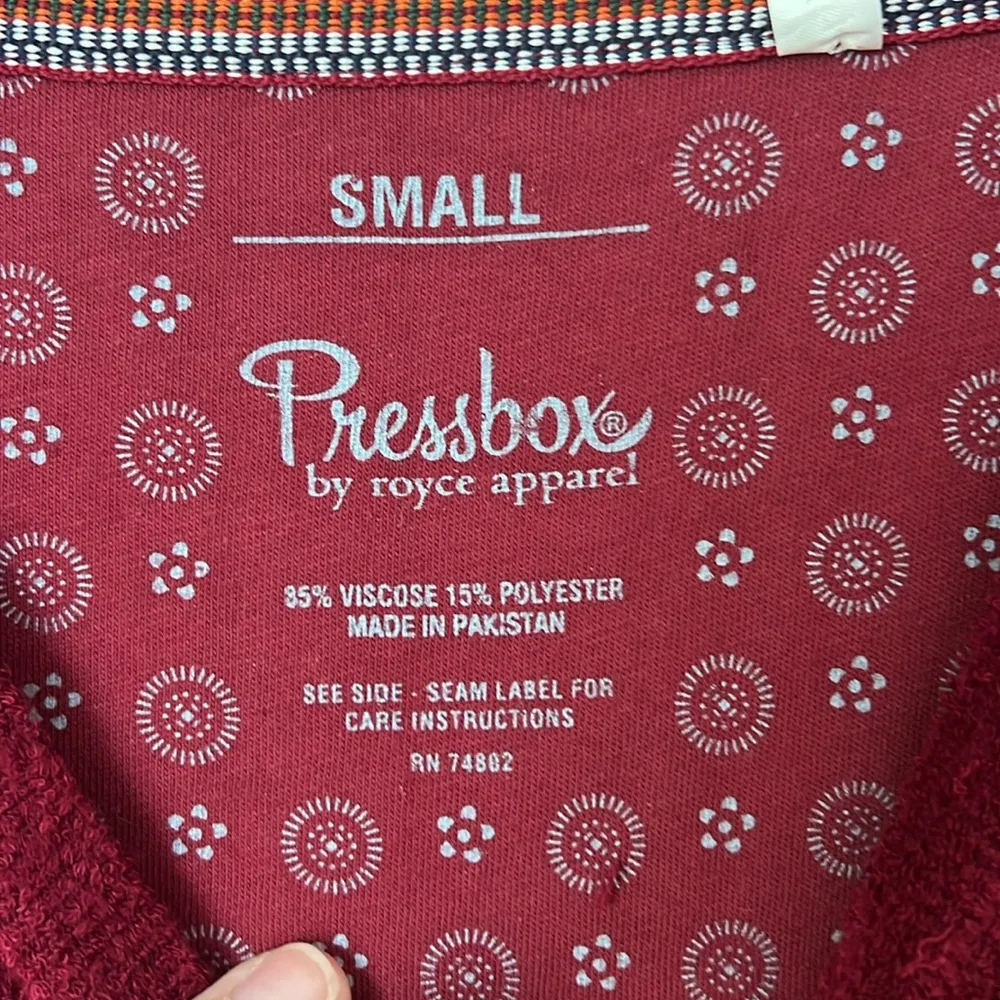 Virginia Tech Women's Maroon Long Sleeve Top Sz Small - Image 3