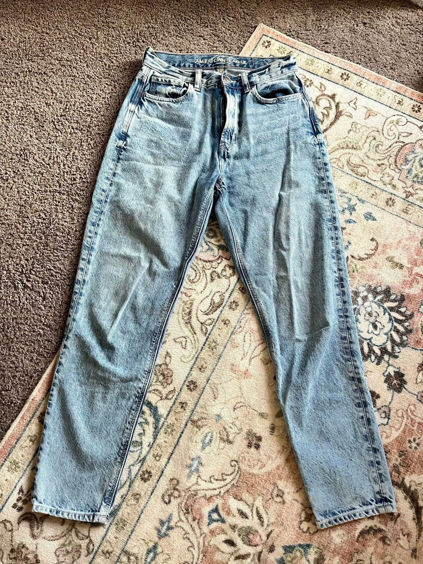 Light Wash Jeans - Image 2