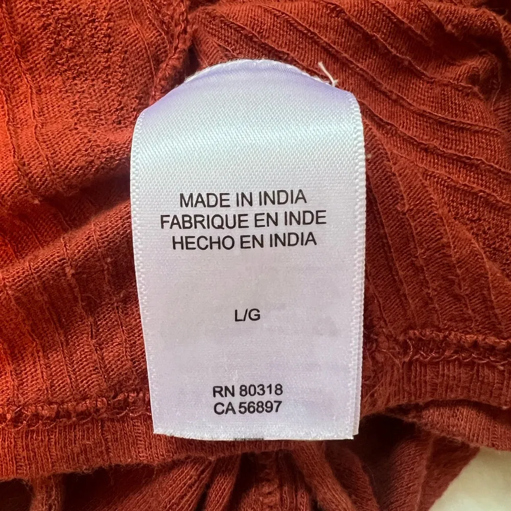 Lucky Brand Rust Flutter Sleeve Blouse with Tie Adjustable sides Size Large - Image 6