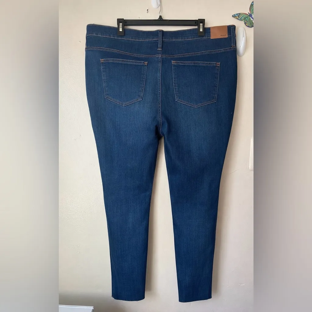 Madewell 9” High-Rise Skinny Jeans — Petite 37P  — $135 MSRP - Image 2