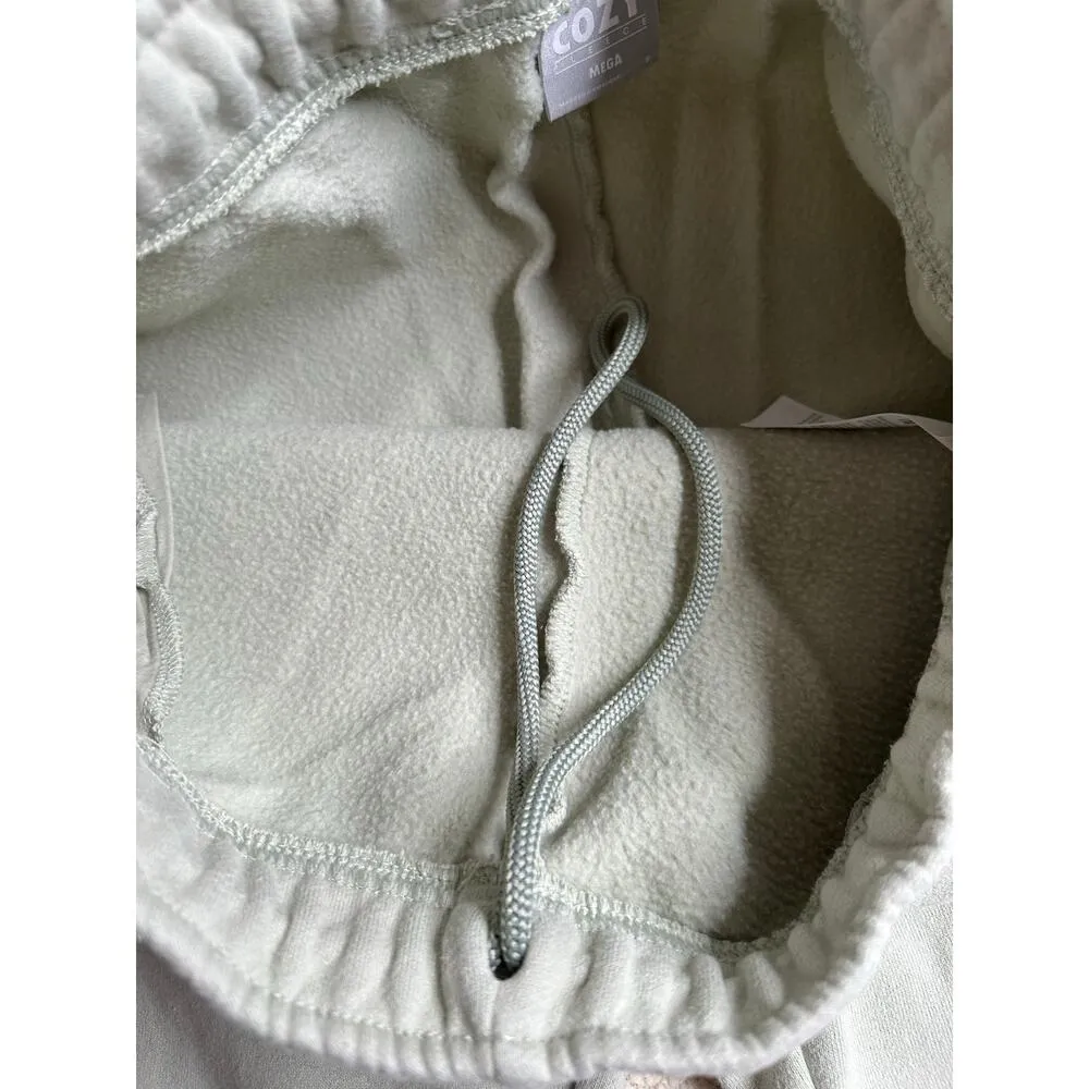 Aritzia: TNA Cozy Mega Fleece Joggers Mint - Image 9