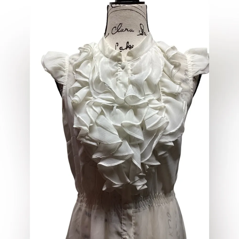 Ali & Kris ruffle blouse. Ivory in color. Size Medium - Image 5
