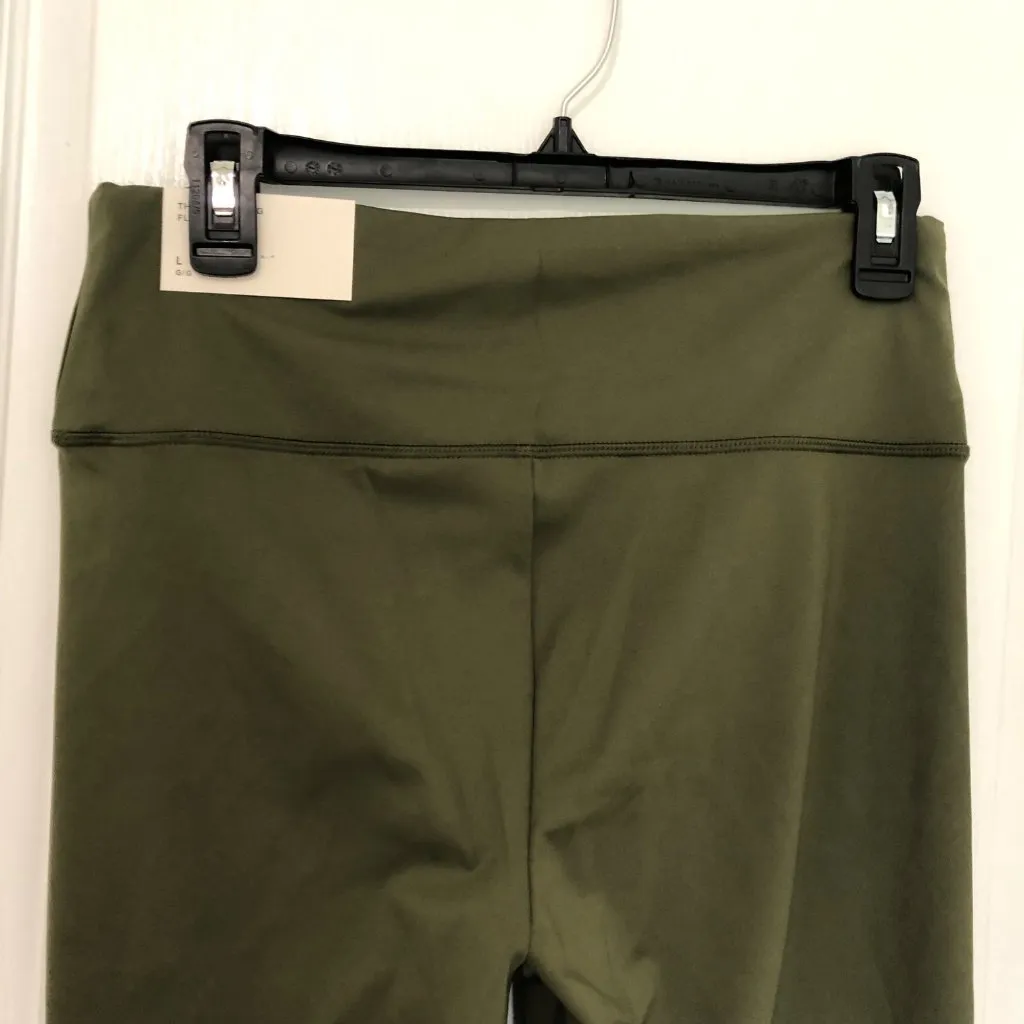 American‎ Eagle The Everything Flare Pants L Regular Olive Green High Rise NWT Size undefined - Image 8