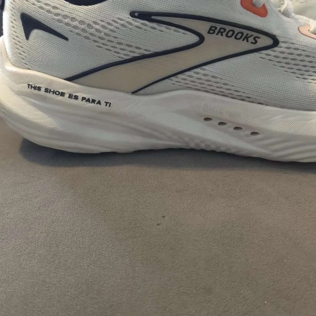 JZD White Sneakers with Blue Sole brooks - Image 10