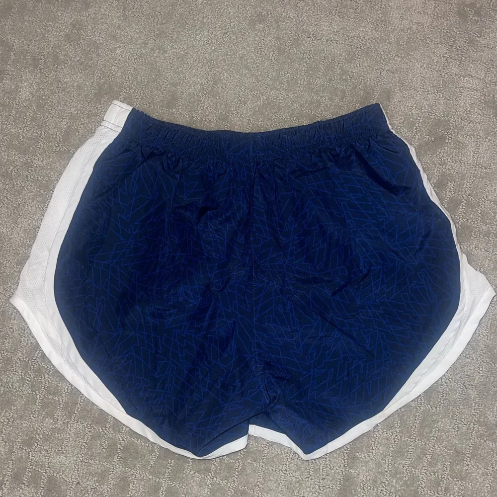 Nike Syracuse Tempo Running Shorts - Image 2
