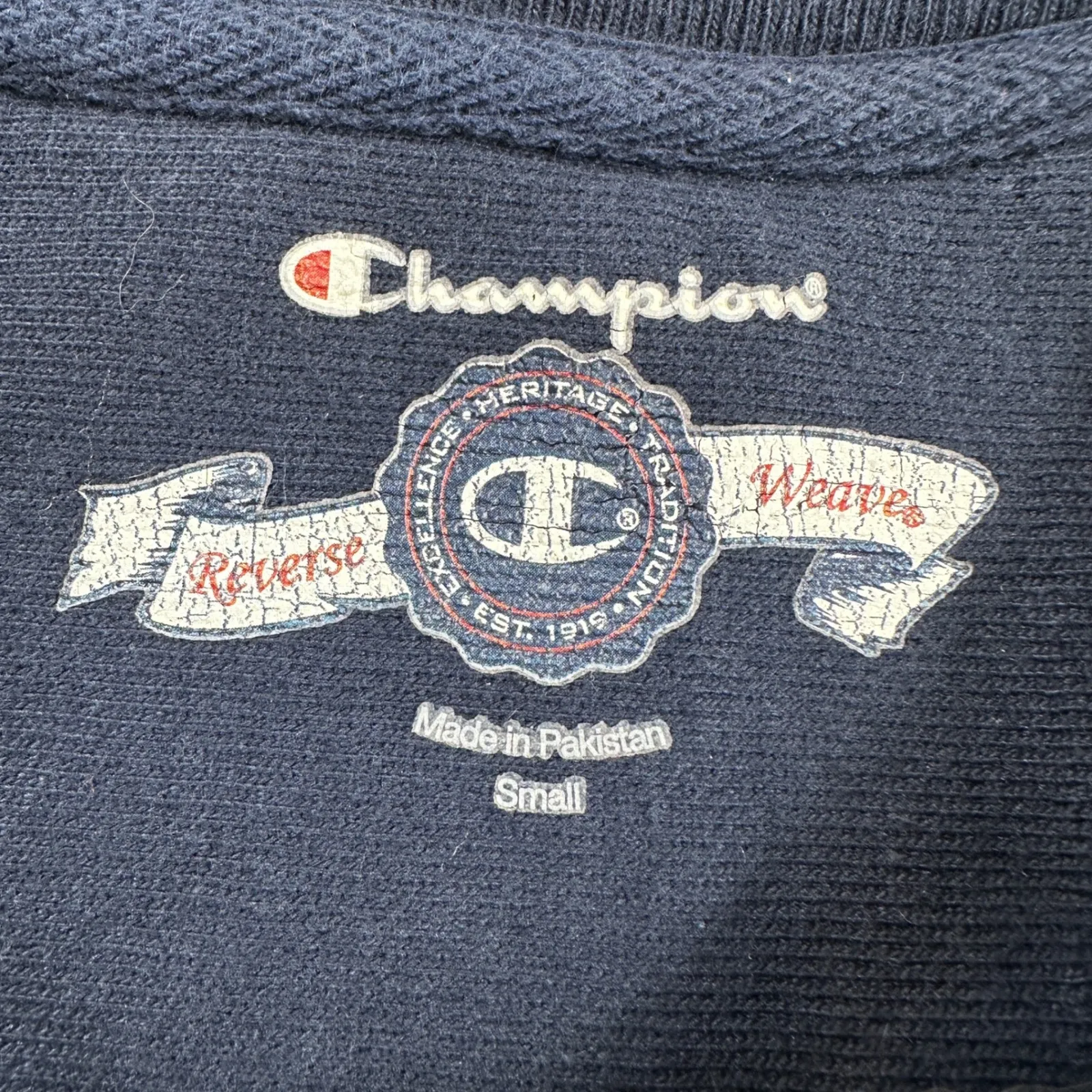 Champion Notre Dame Crewneck Sweatshirt Women's Small Fighting Irish Navy Blue - Image 4