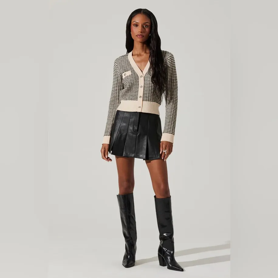 ASTR Ellory Wool Blend Striped Cardigan Black Cream One Size NWT Revolve - Image 5