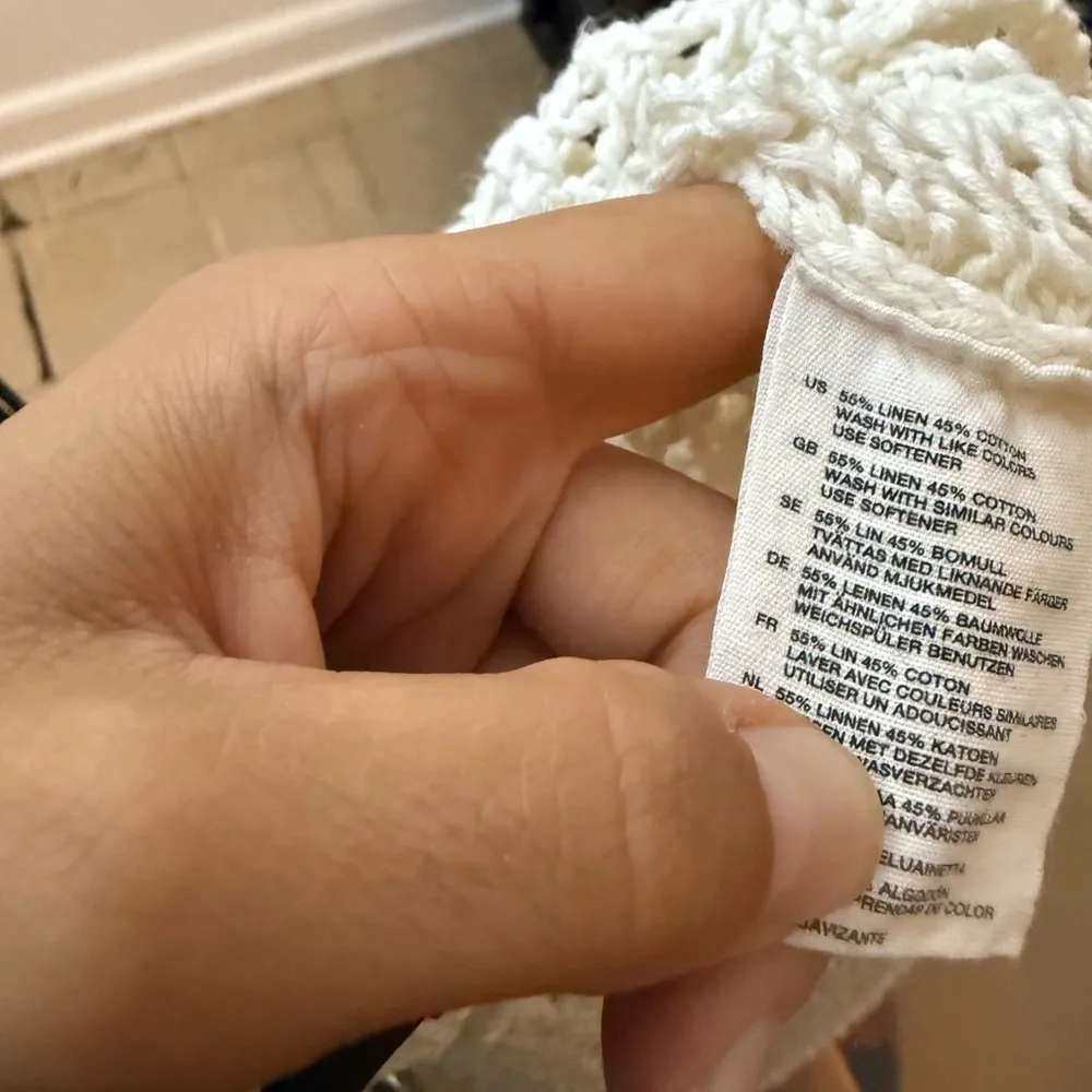 H&M Vintage Y2K White Linen Blend Open Knit V-Neck Sweater - Image 4