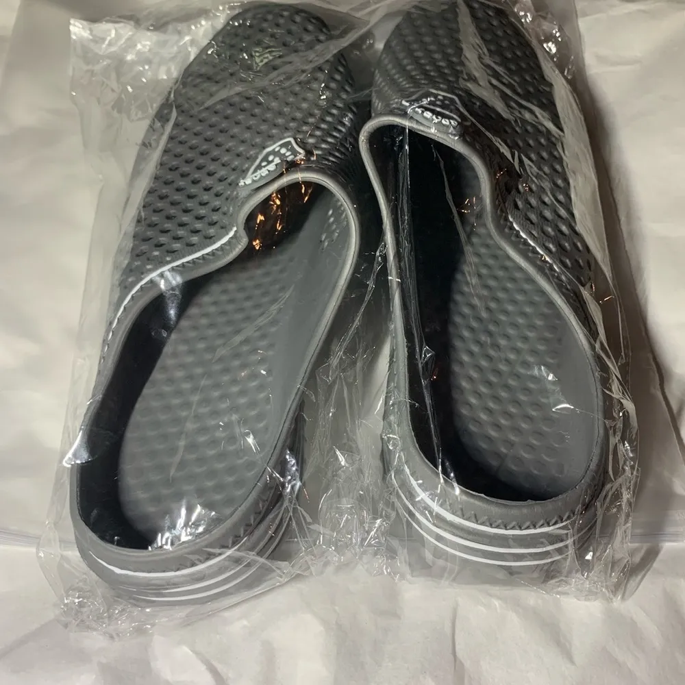 Sport Gray and White Mesh Mule Size 9 - Image 5