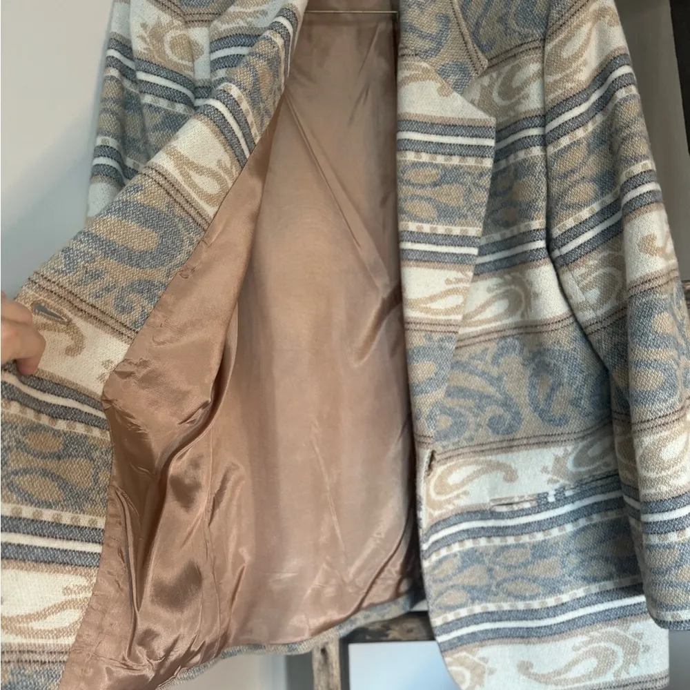 Petite Sophisticate Like New Vintage Western Wool Blazer Size 8 - Image 11