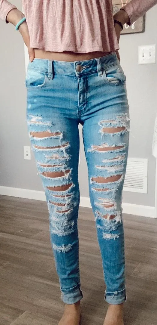 American Eagle Outfitters Ripped Jeans - Image 3
