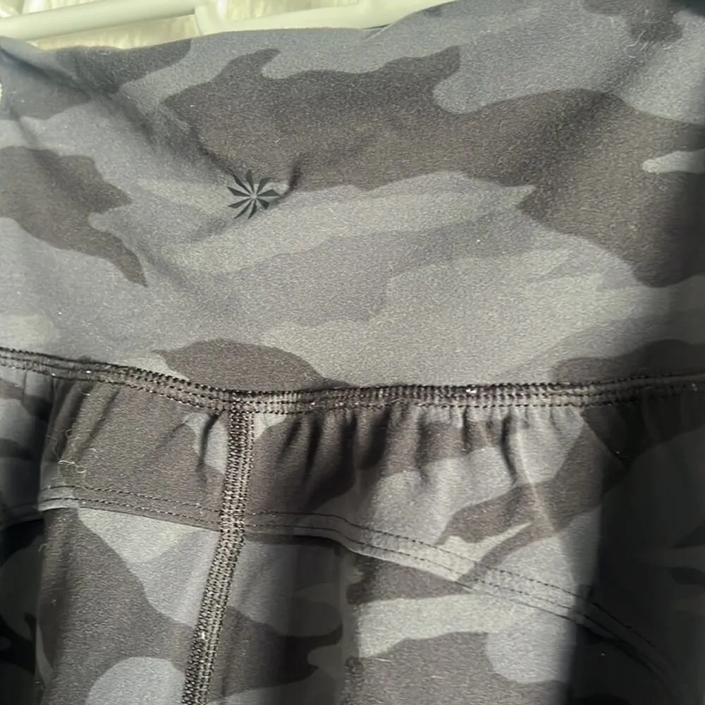 Athleta Salutation Camo Joggers.  Size XS - Image 5