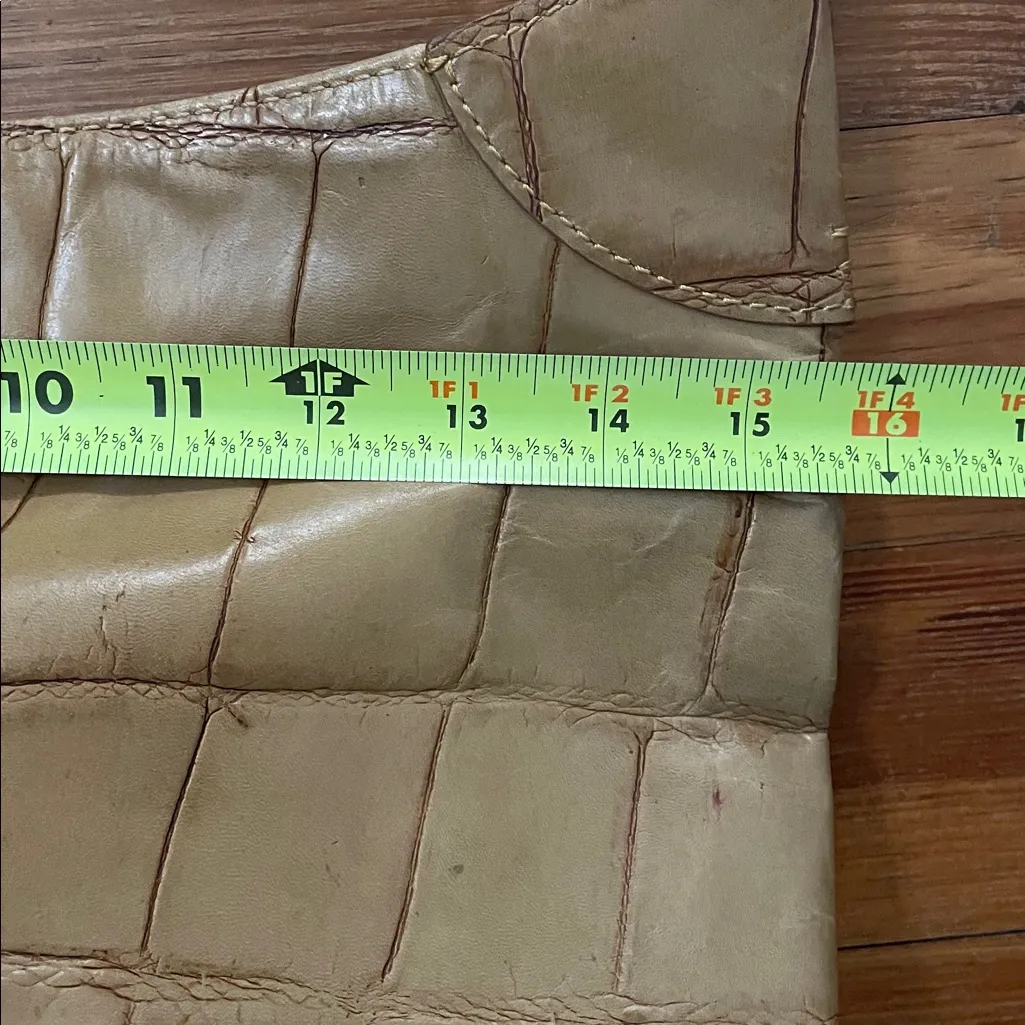 Dooney & Bourke Vintage Tan Croc Embossed Leather Shoulder Tote Bag 13x16 - Image 6