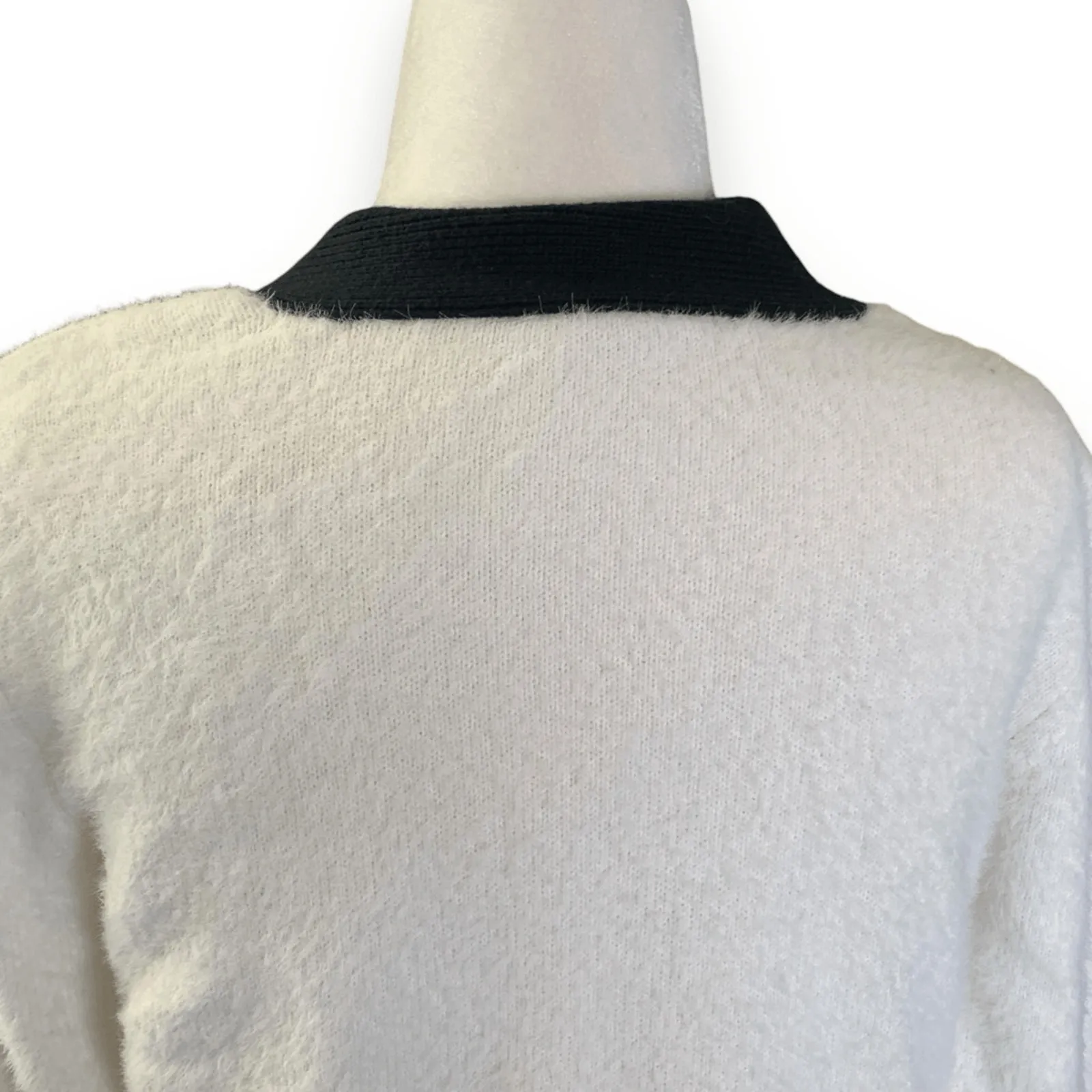 Boston Proper White Black Gold Button Colorblock V Neck Cardigan XS Fuzzy Plush - Image 6
