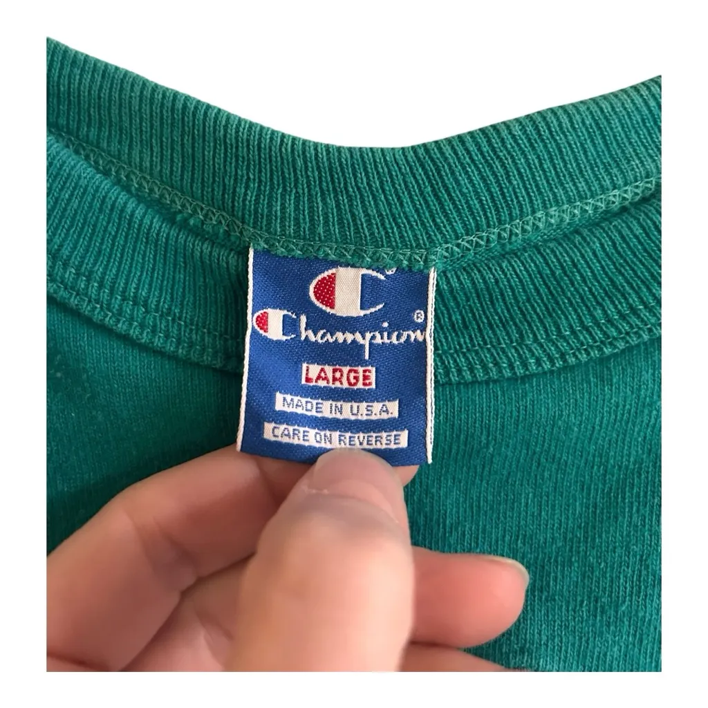 Vintage 90s University of Massachusetts Minutemen Crewneck t-shirt Champion L - Image 4