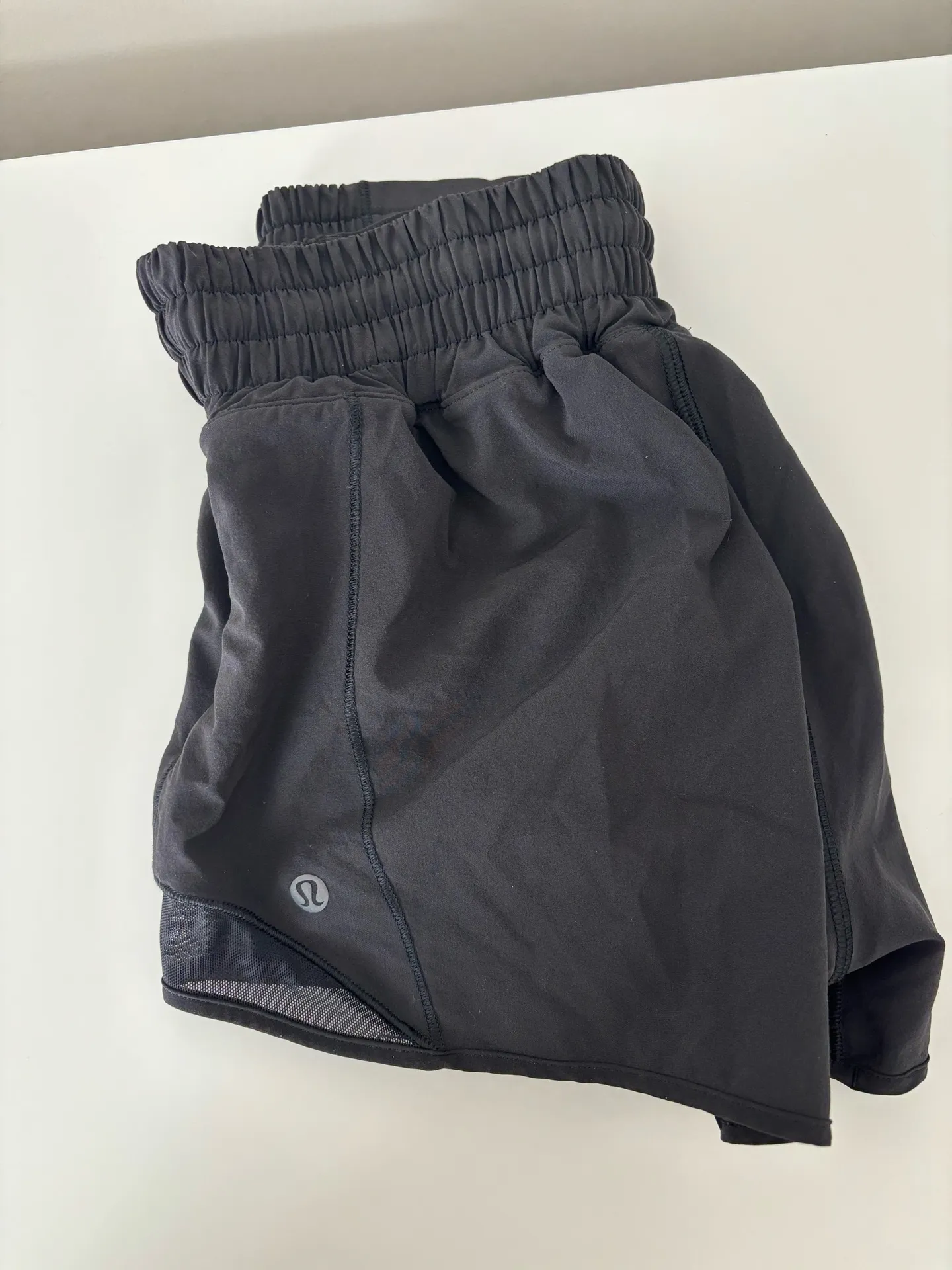 Hotty Hot Lululemon 2.5" Black - Image 3