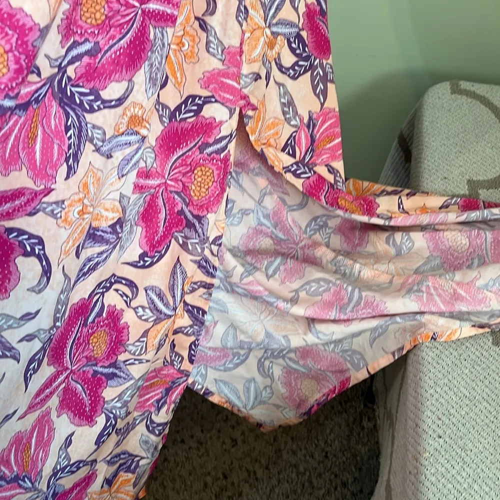 Old Navy sleeveless v- neckline tie back peach Floral Maxi Dress size small - Image 9