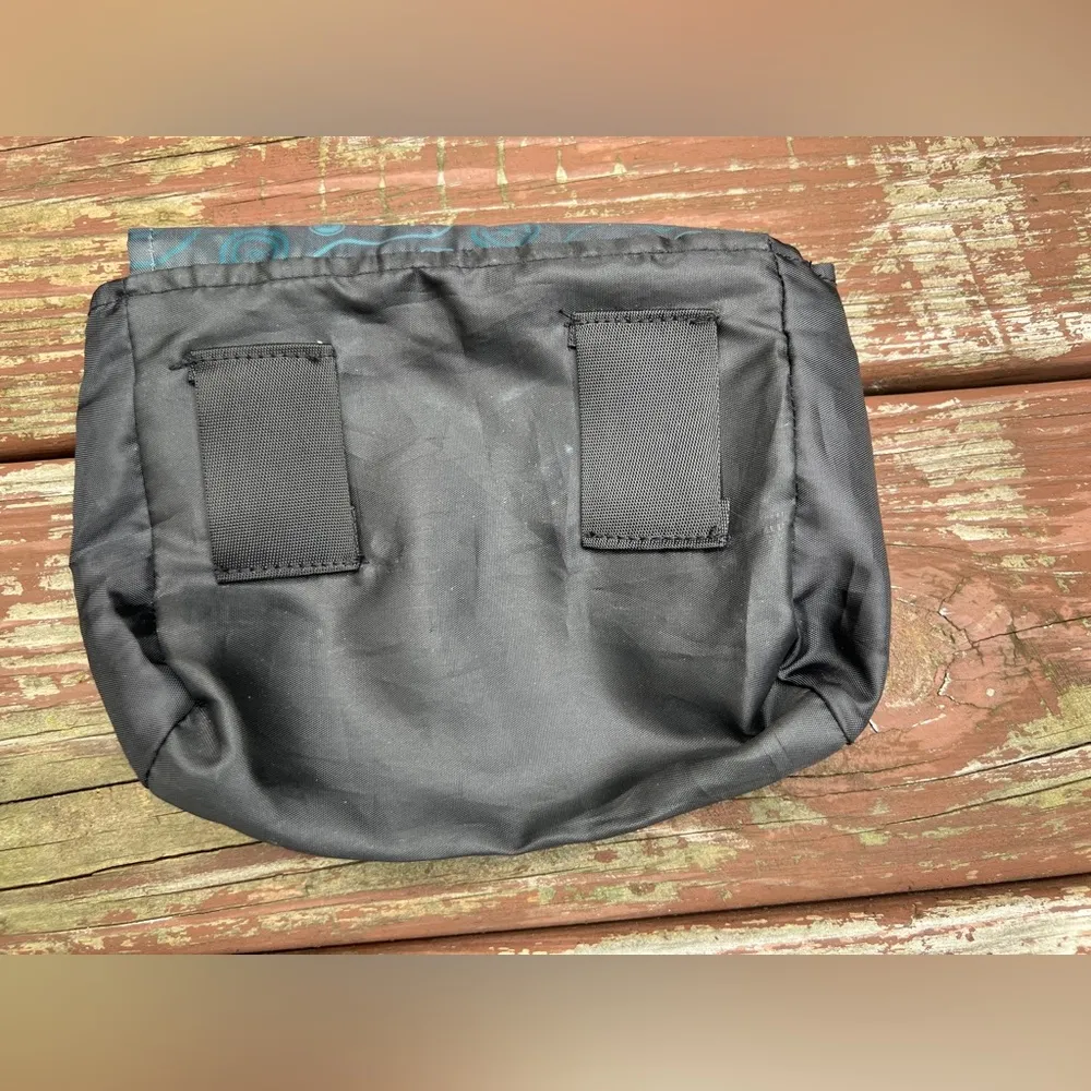 Pokemon Co. Bulbasaur Unisex Fanny Waist Pack W/ADJ Strap, 2018,Nintendo|Cartoon - Image 4