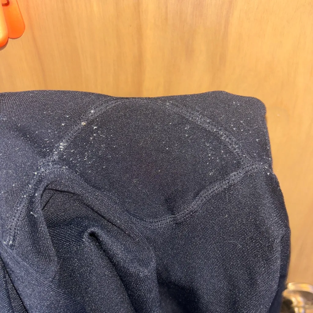 Fabletics Black Ankle Cropped Athletic Pants - Image 4