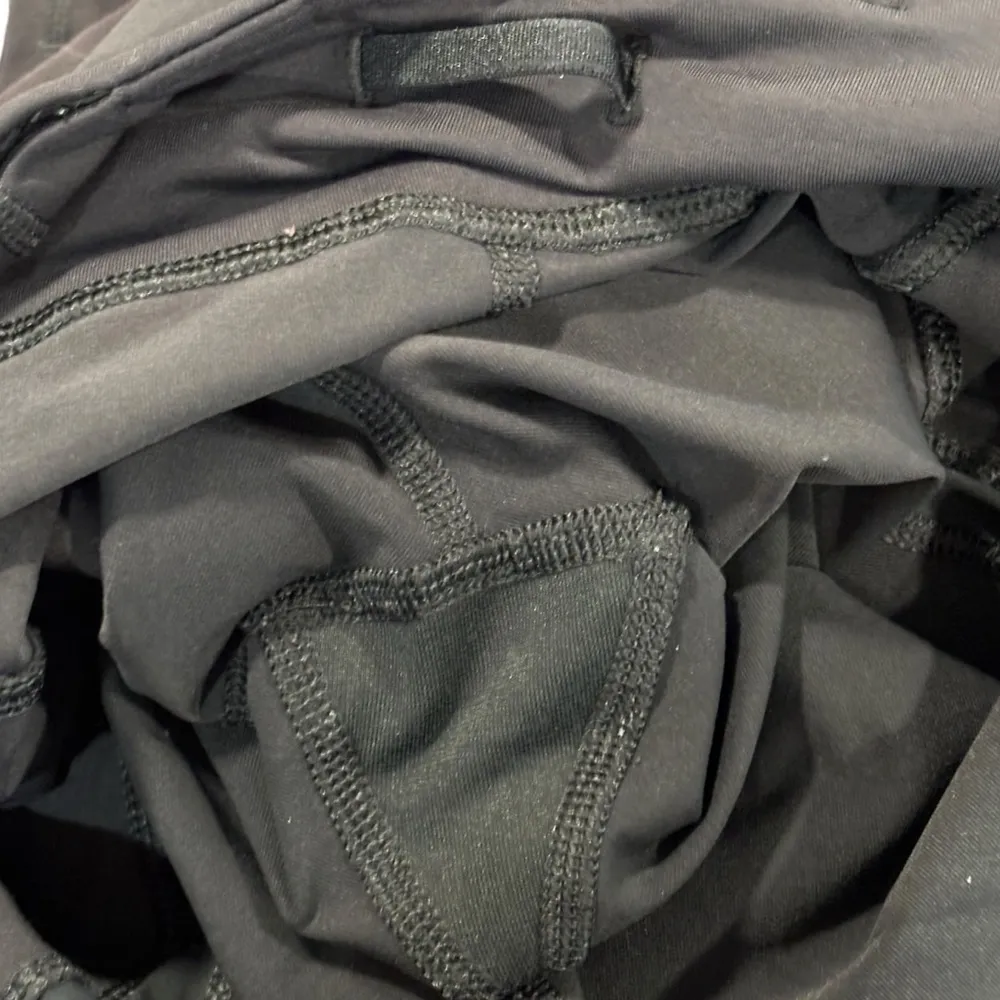 Lululemon Black Chase Me II Crop Activewear Leggings Women's Size 4 - Image 12