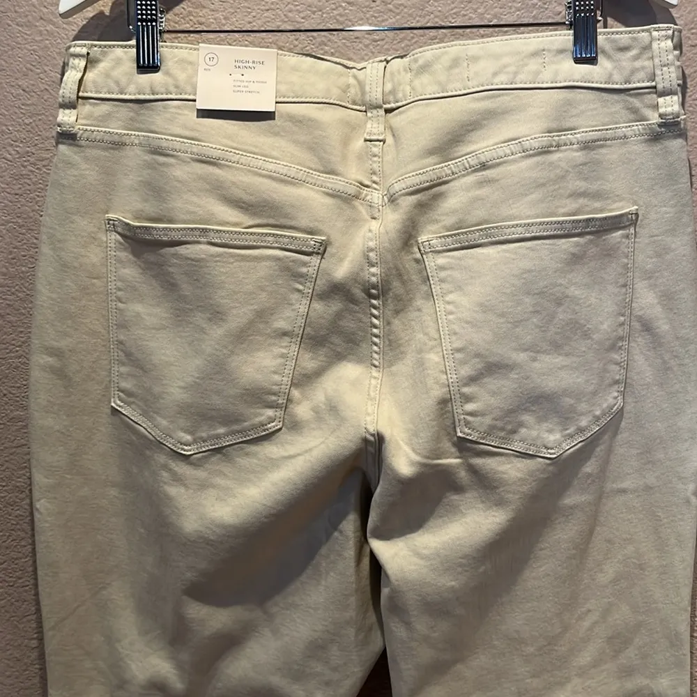 New Universal Thread Women’s Beige Jeans Size 17R NWT - Image 11