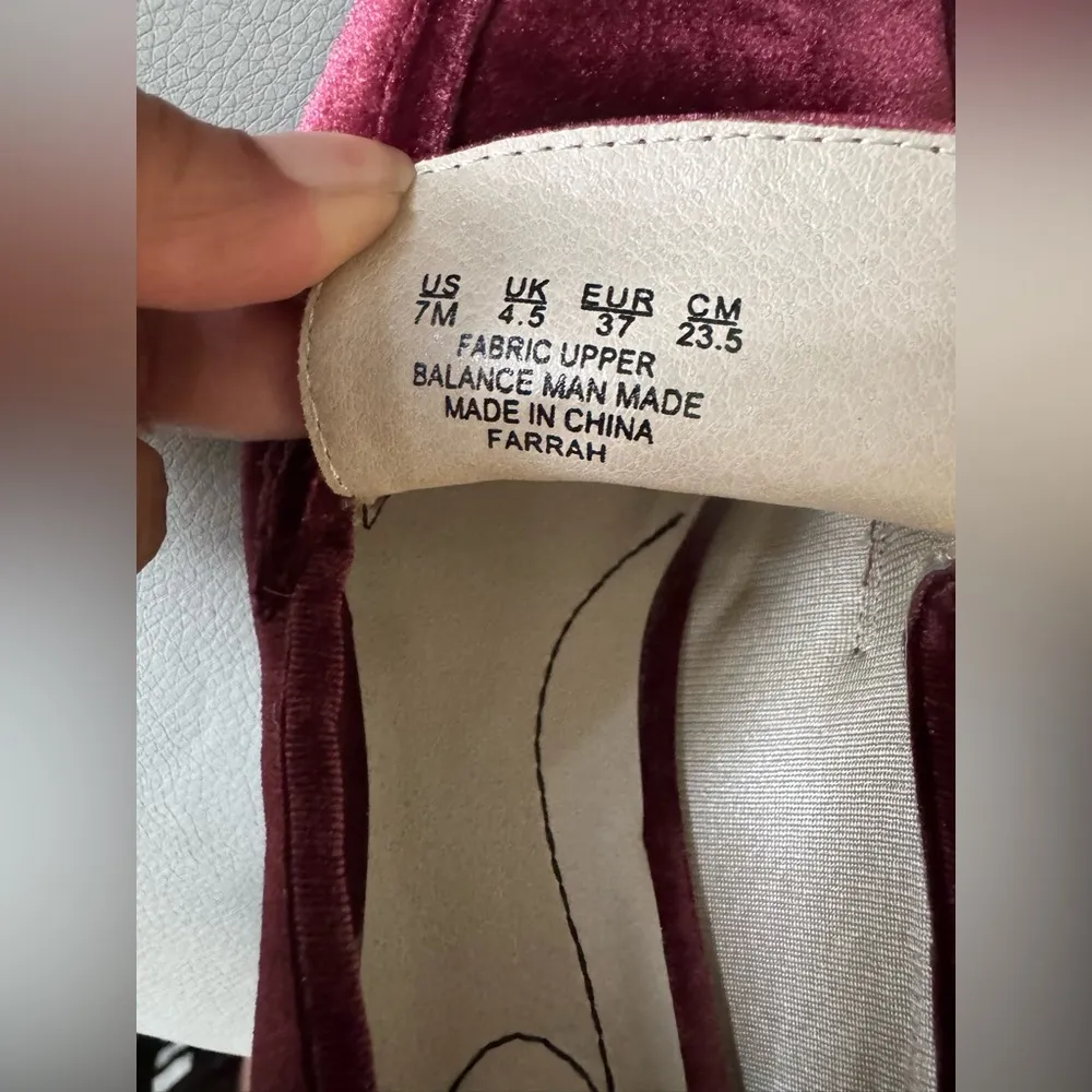 LifeStride® Farrah red velvet loafers size 7 - Image 5