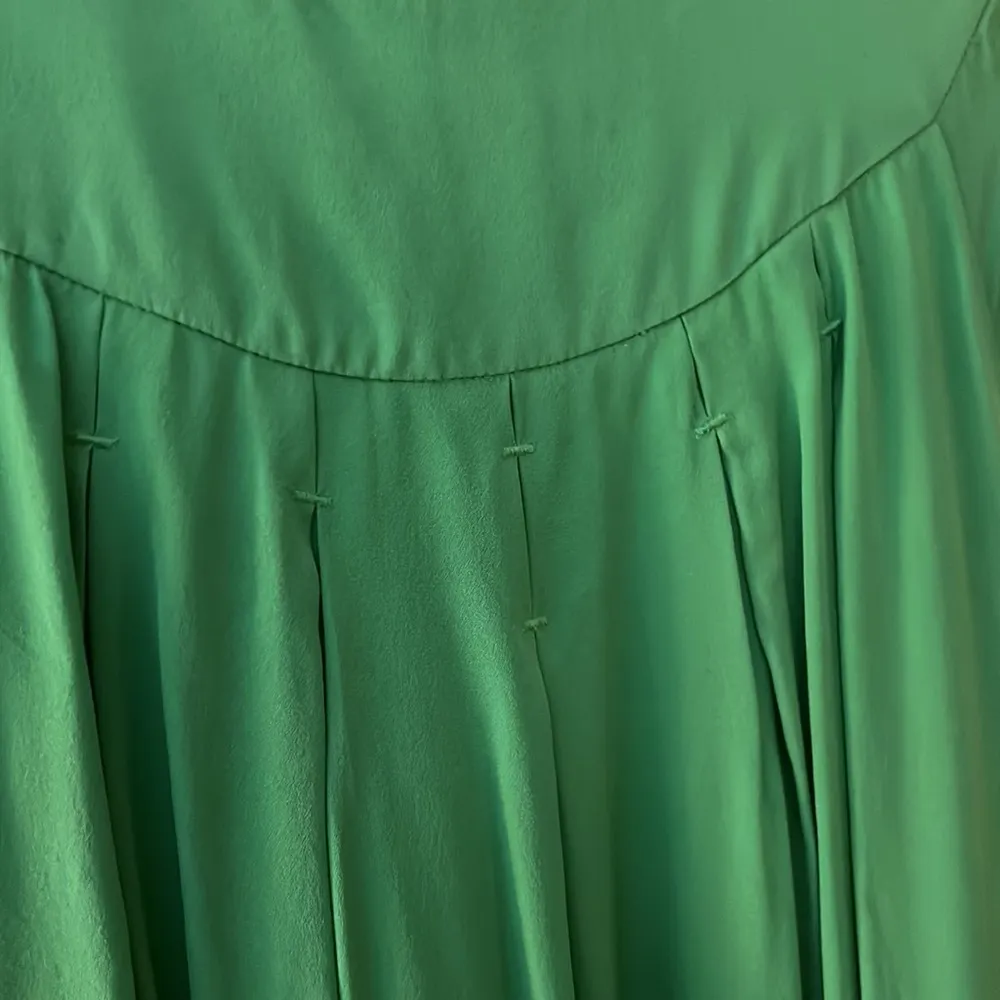 Banana Republic Lime Green Pleated Dress - Image 6